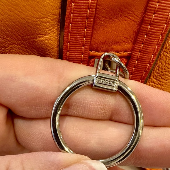 HELLA RARE COLOR Coach Leather Poppy, Metallic Shimmer NWOT - Picture 11 of 15